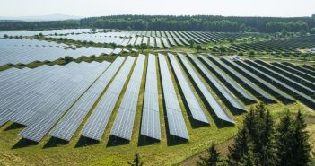 EnBW nimmt größten 80 MW Solarpark Baden-Württembergs in (Foto: EnBW Energie Baden-Württemberg AG)