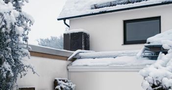 Wpnext-Wärmepumpe bietet robuste Effizienz nach intensiven Prüfungen und (Foto: Stiebel Eltron GmbH & Co. KG)