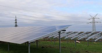 Wuppertaler Stadtwerke starten Freiflächen-Photovoltaikanlage Dönberg mit 3,44 Megawatt (Foto: WSW Wuppertaler Stadtwerke GmbH)